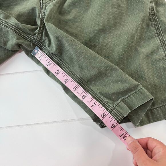 Carhartt Relaxed fit men’s green shorts size 34x10 - Picture 6 of 9